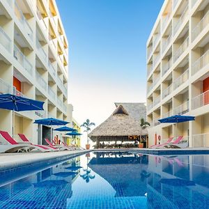 Decameron Isla Coral